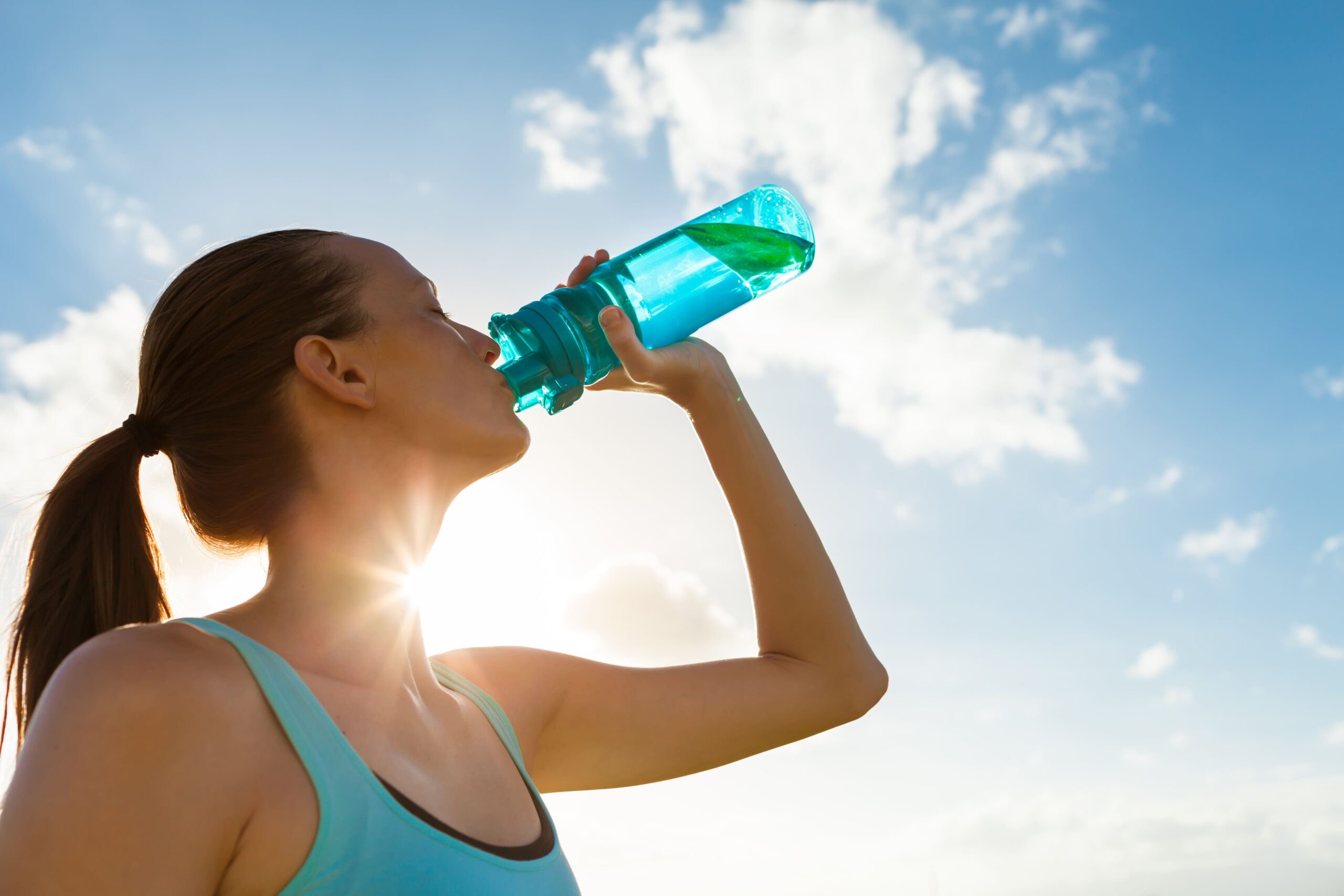 Hidratación en verano - Clínicas Cres